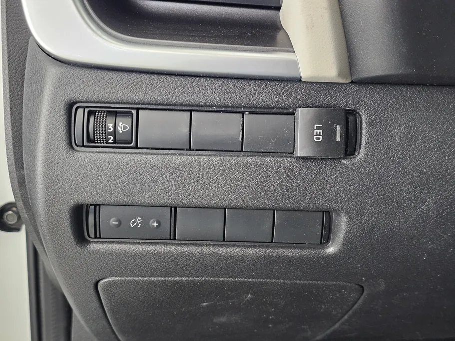 2023 Nissan Xtrail S 7 Seats 