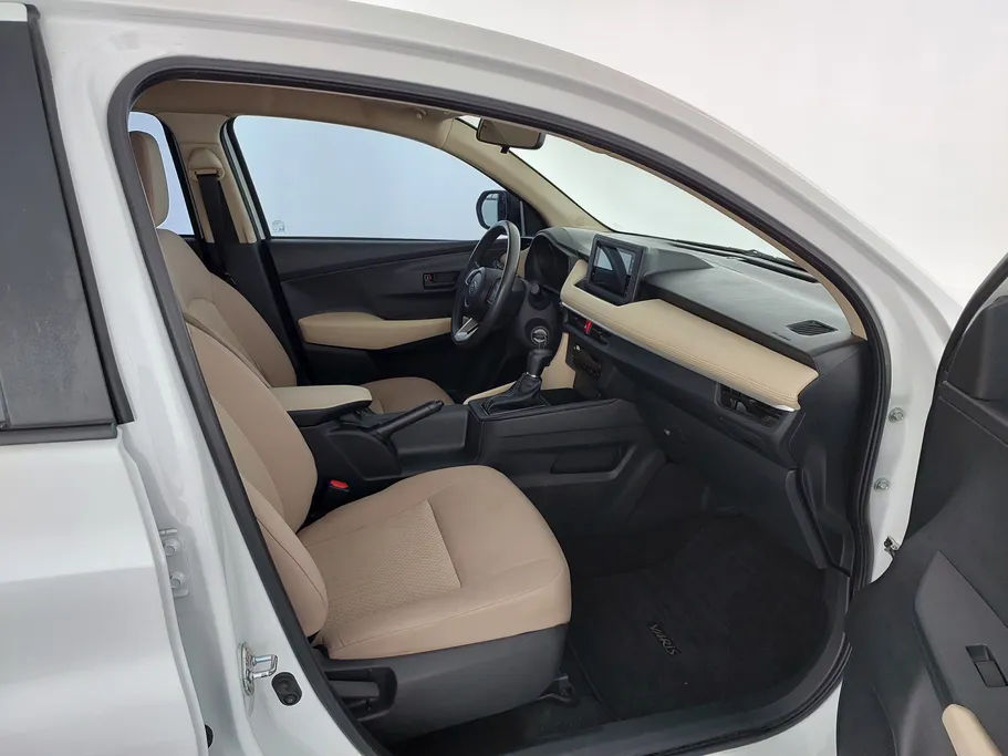 تويوتا يارس Y 2023 