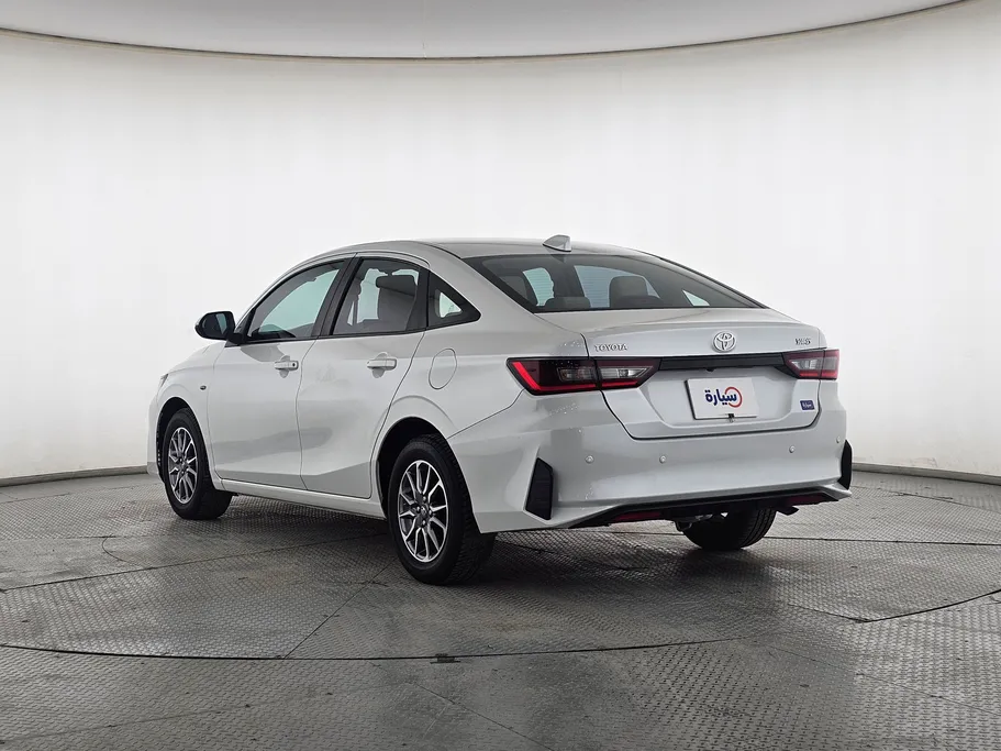 2023 Toyota Yaris  Y 