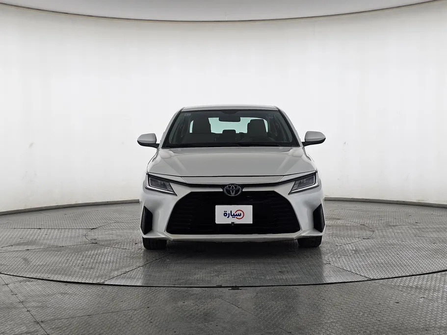 2023 Toyota Yaris  Y 
