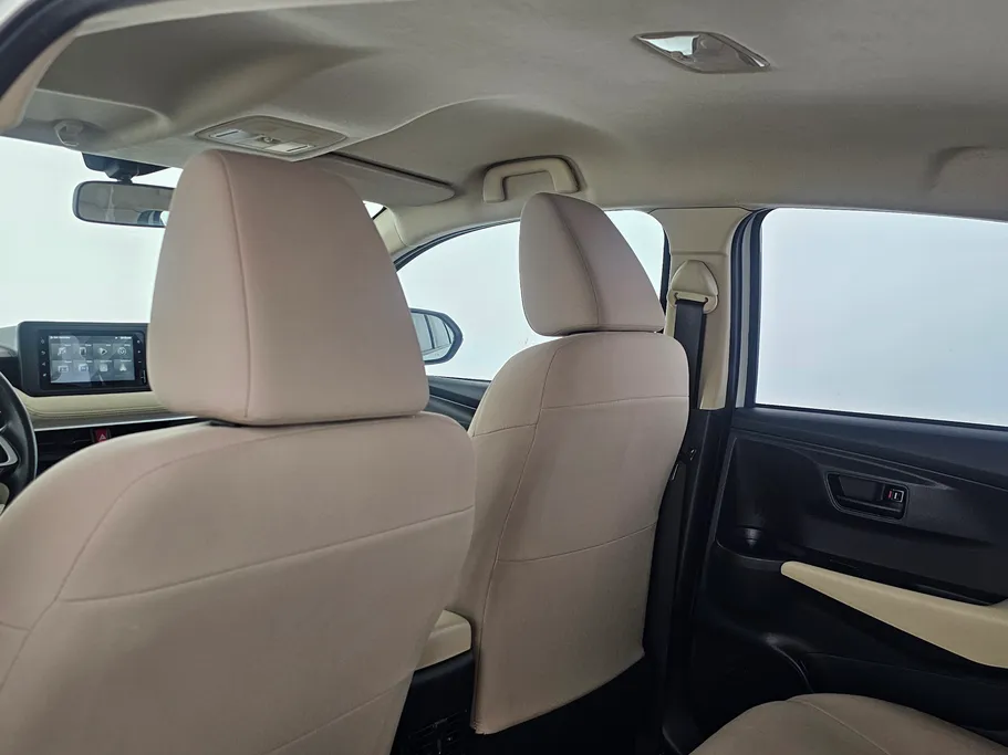 2023 Toyota Yaris  Y 