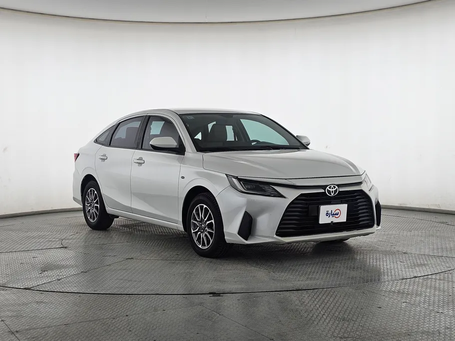 2023 Toyota Yaris  Y 