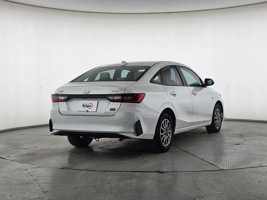 2023 Toyota Yaris  Y 