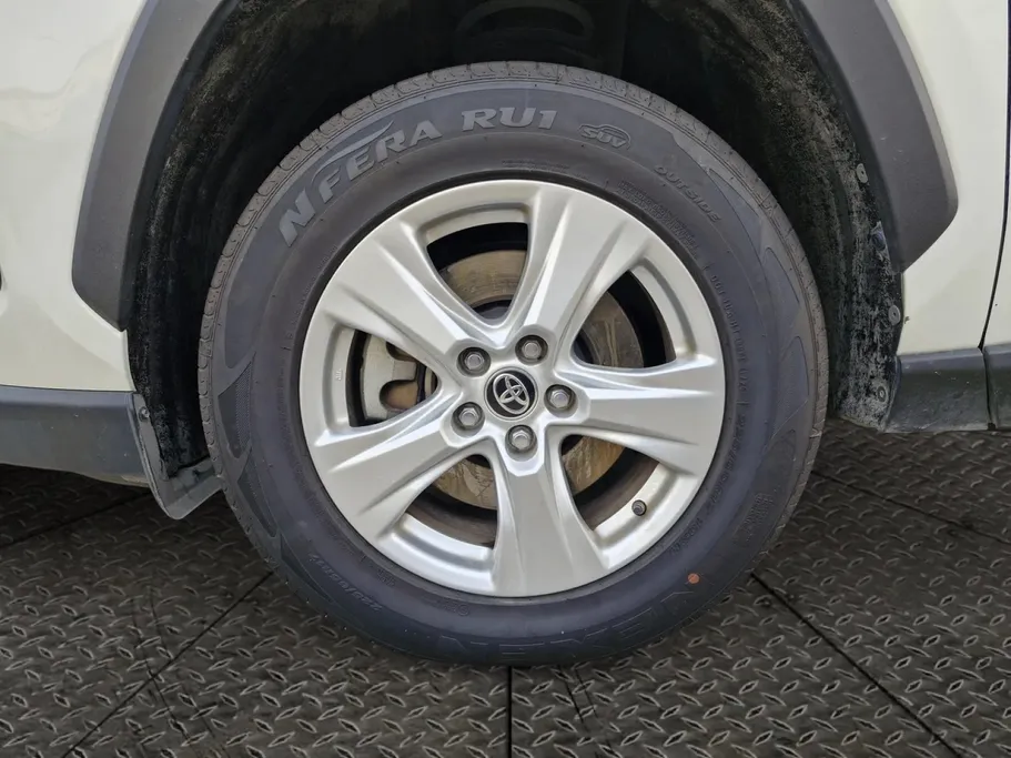 تويوتا راف فور LE 2019 