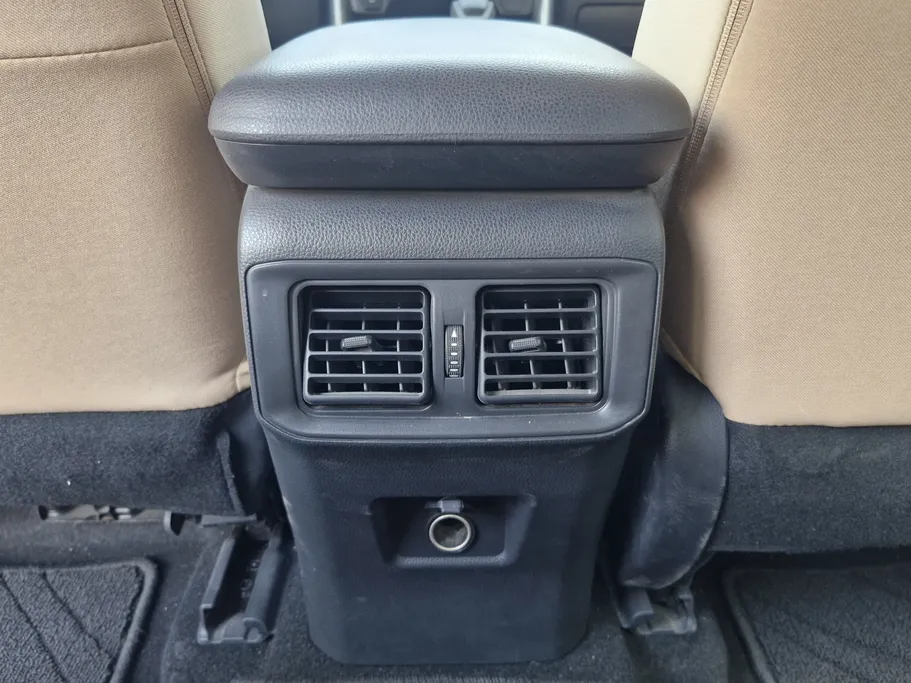 تويوتا راف فور LE 2019 