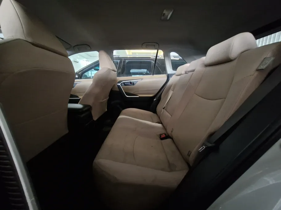 تويوتا راف فور LE 2019 