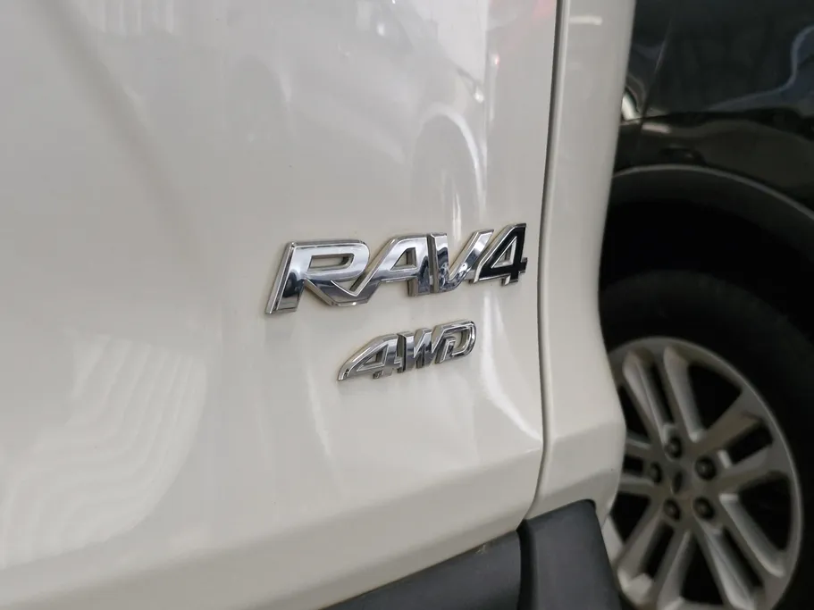 تويوتا راف فور LE 2019 