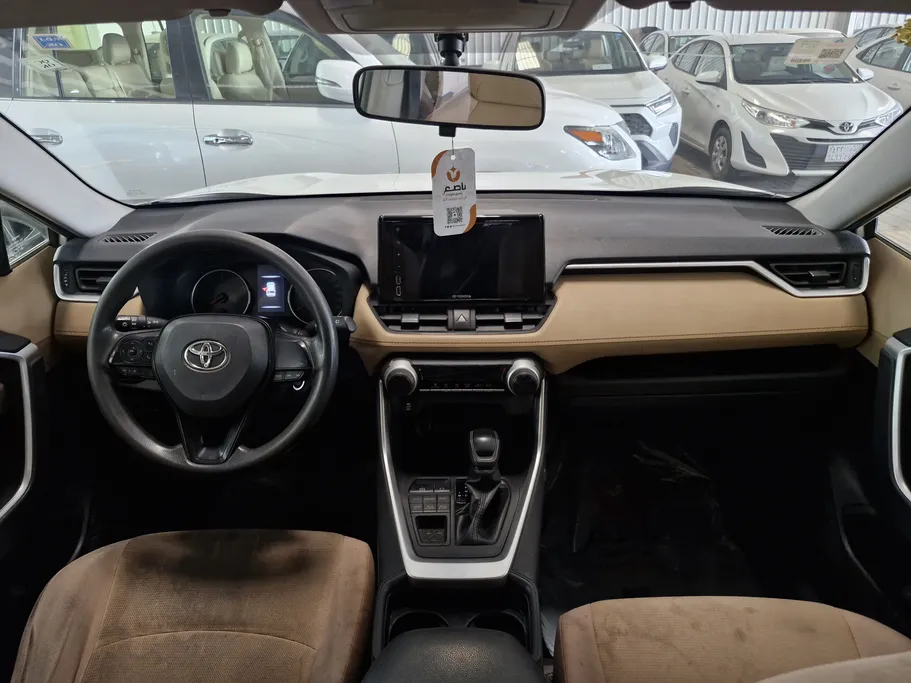 تويوتا راف فور LE 2019 