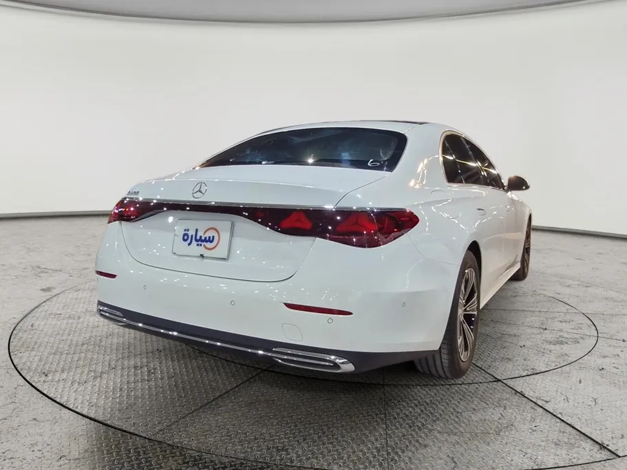 مرسيدس E 200 2025 