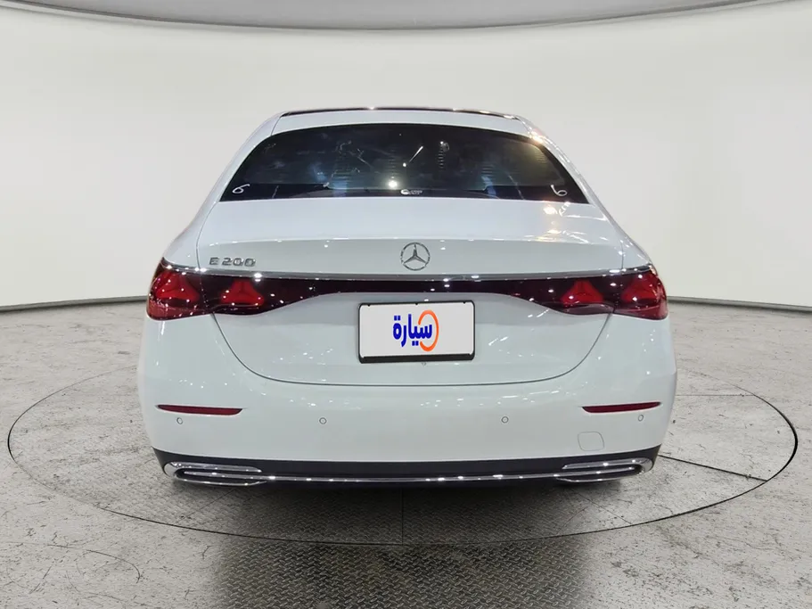 مرسيدس E 200 2025 