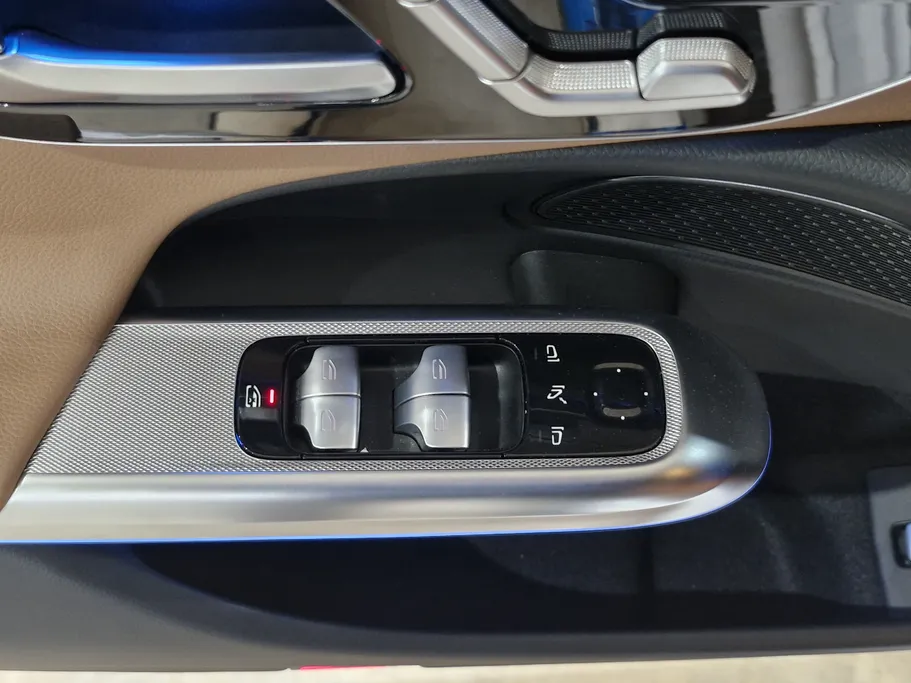 مرسيدس E 200 2025 