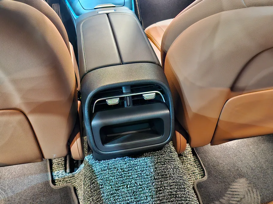 مرسيدس E 200 2025 