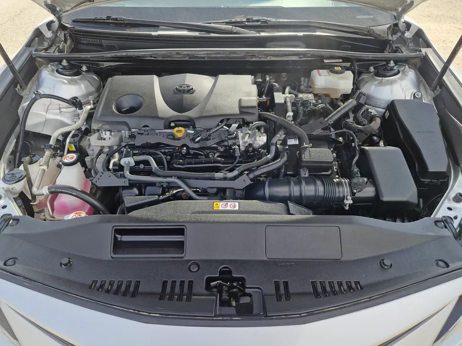 2022 Toyota Camry  LE HEV 