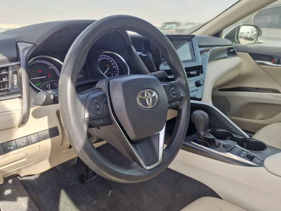 2022 Toyota Camry  LE HEV 