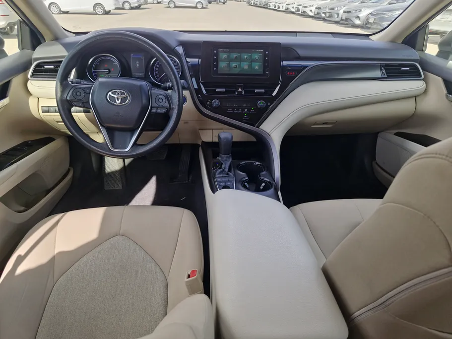 2022 Toyota Camry  LE HEV 