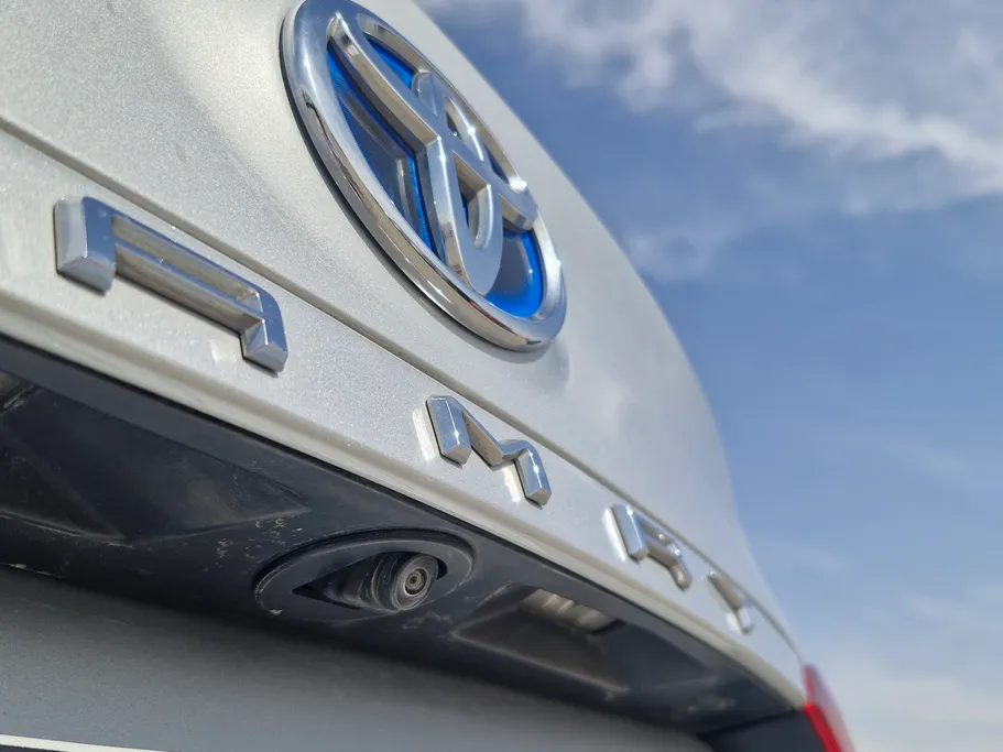 2022 Toyota Camry  LE HEV 