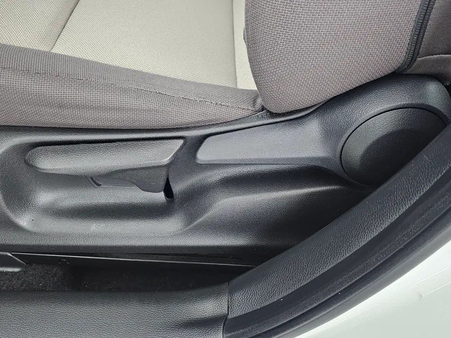 تويوتا كورولا XLI 2023 