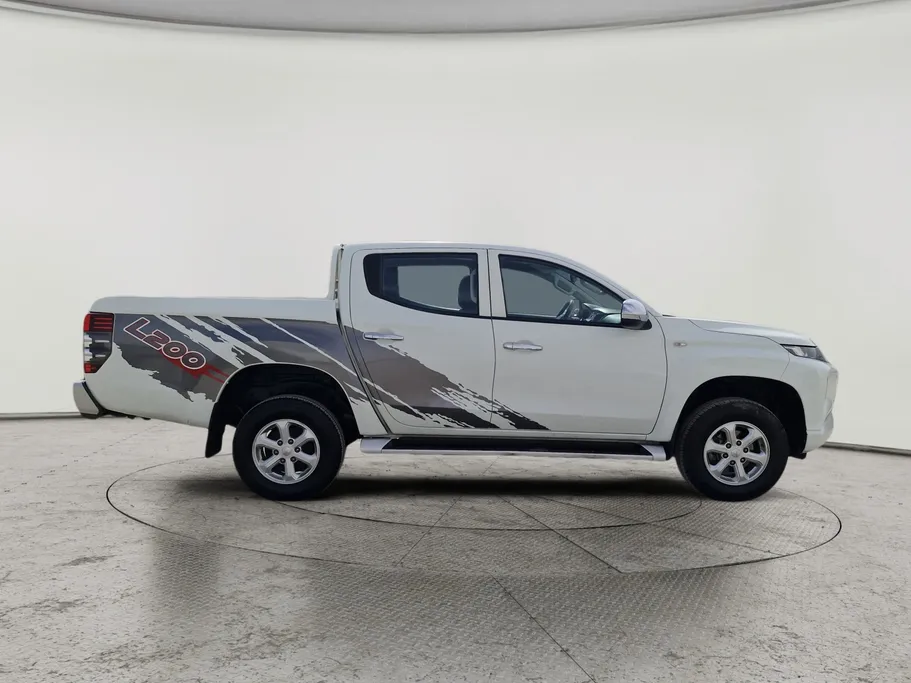 2022 Mitsubishi L200 Double Cap 