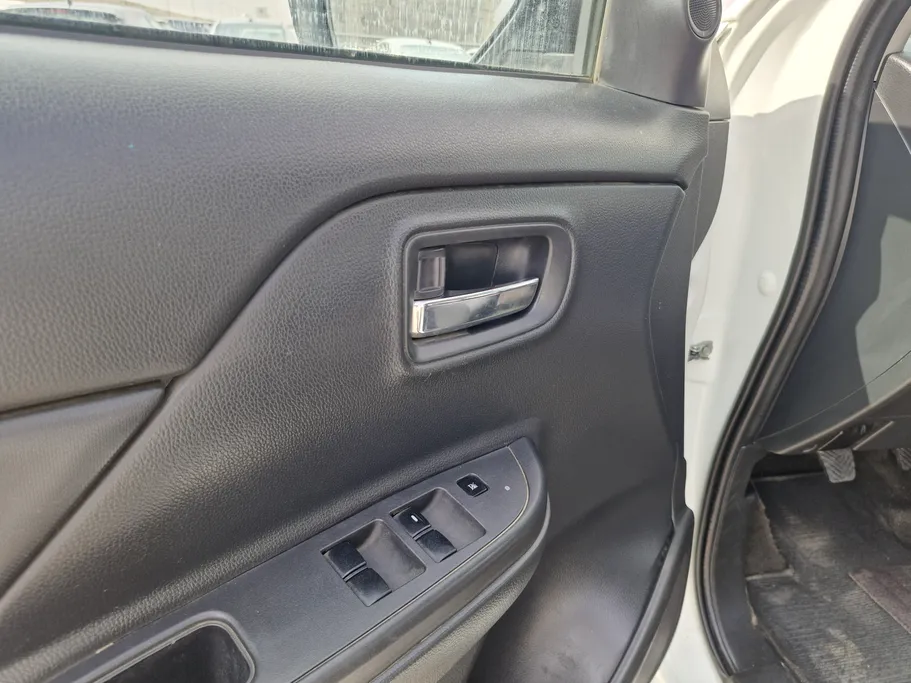 2022 Mitsubishi L200 Double Cap 