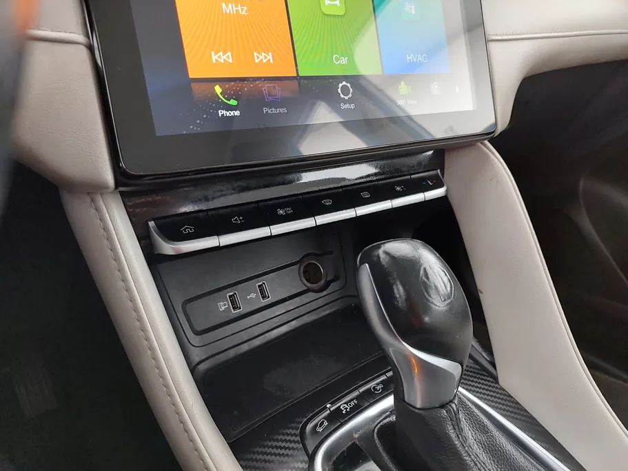 2023 ام جي ZS LUX 