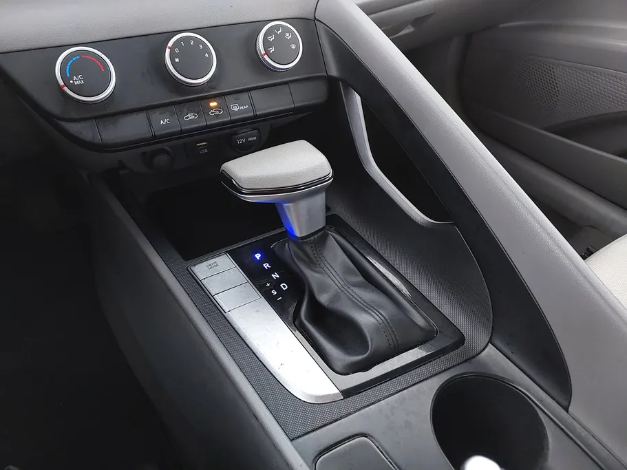 2023 Hyundai Elantra Fleet 