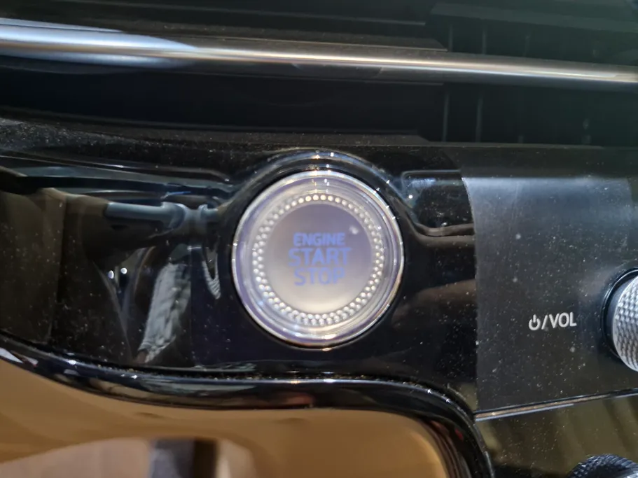 جينيسيس G80 PRESTIGE 2025 