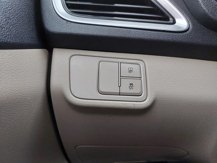 2023 Hyundai Accent Smart 