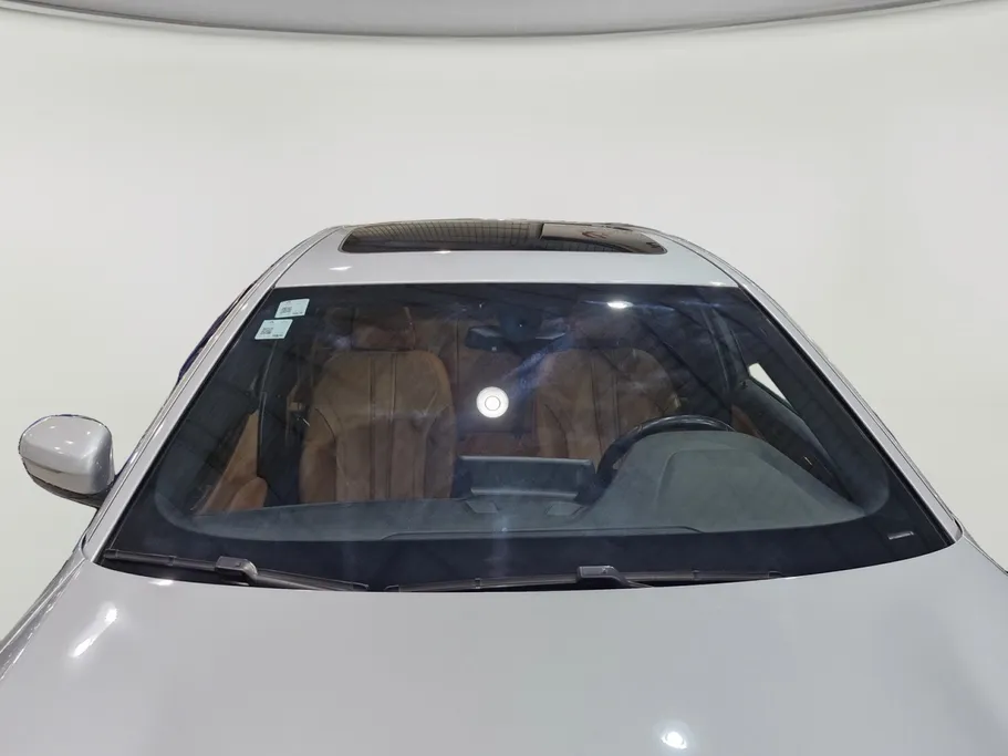 2021 BMW 5 Series 520i 