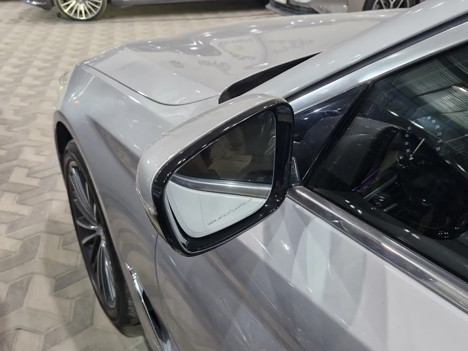 2021 BMW 5 Series 520i 