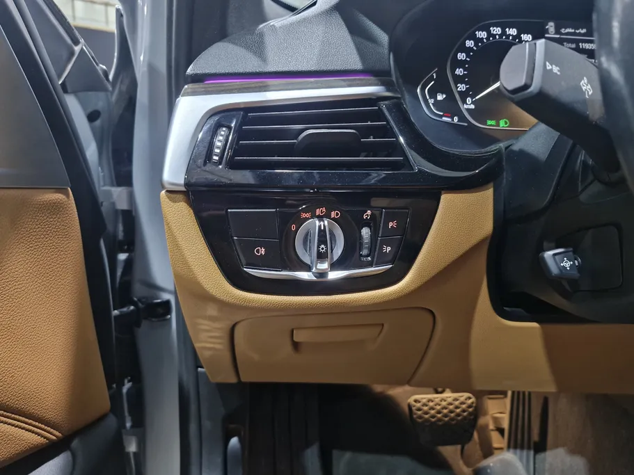 2021 BMW 5 Series 520i 