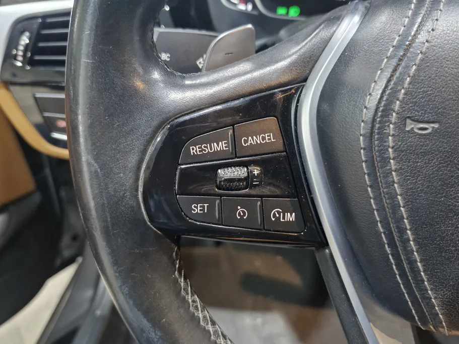 2021 BMW 5 Series 520i 