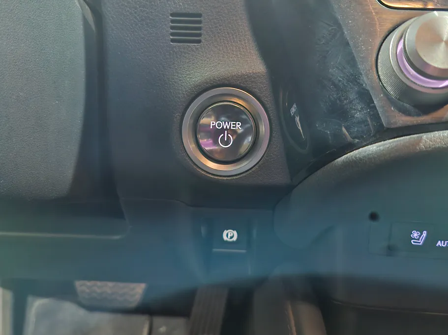 لكزس ES 300 H 2024 