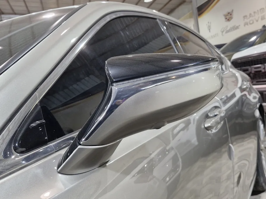 لكزس ES 300 H 2024 