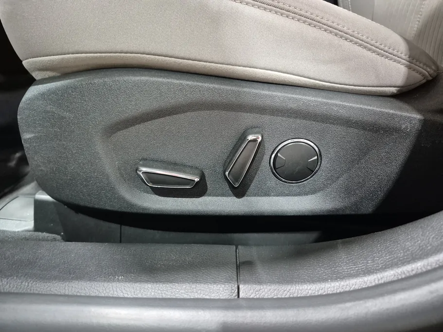 2021 Ford Taurus Ambiente 