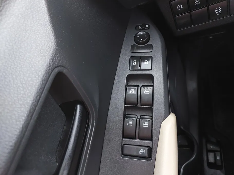 2023 تويوتا Yaris  Y 