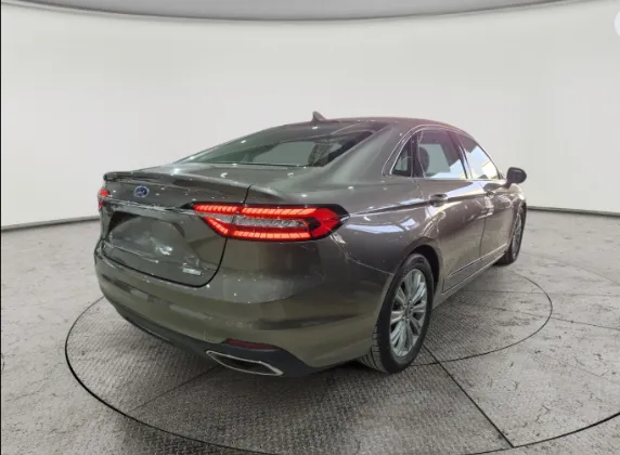 2020 Ford Taurus Ambiente 