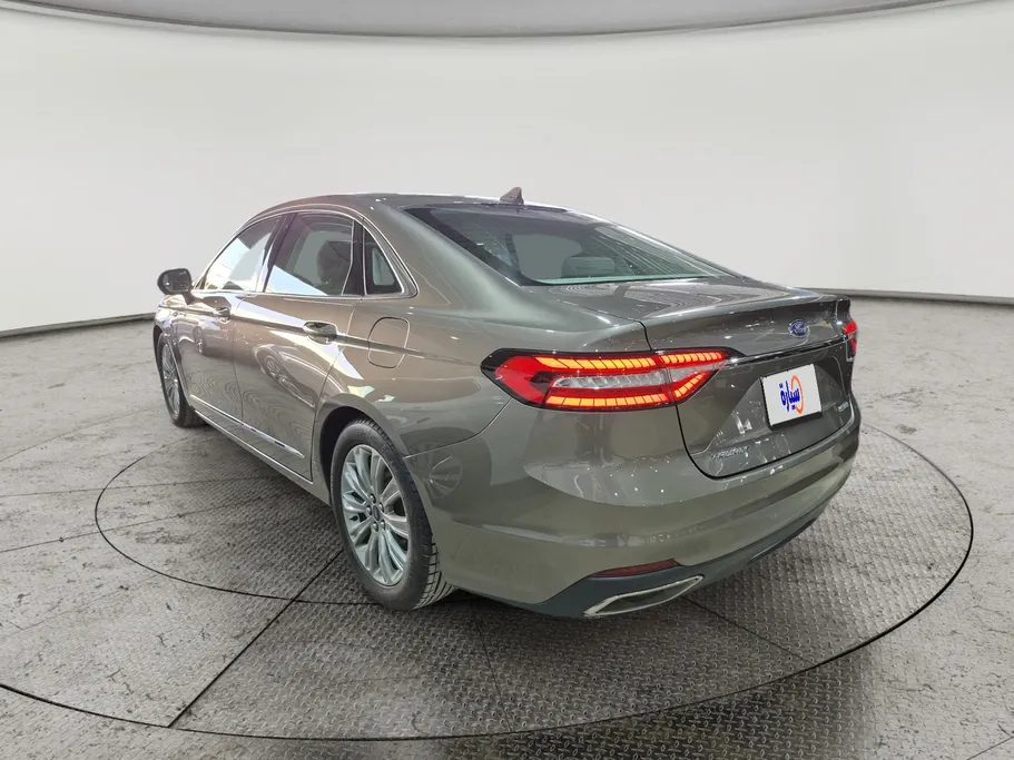 2020 Ford Taurus Ambiente 