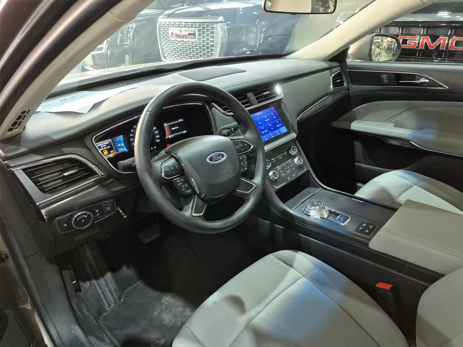 2020 Ford Taurus Ambiente 