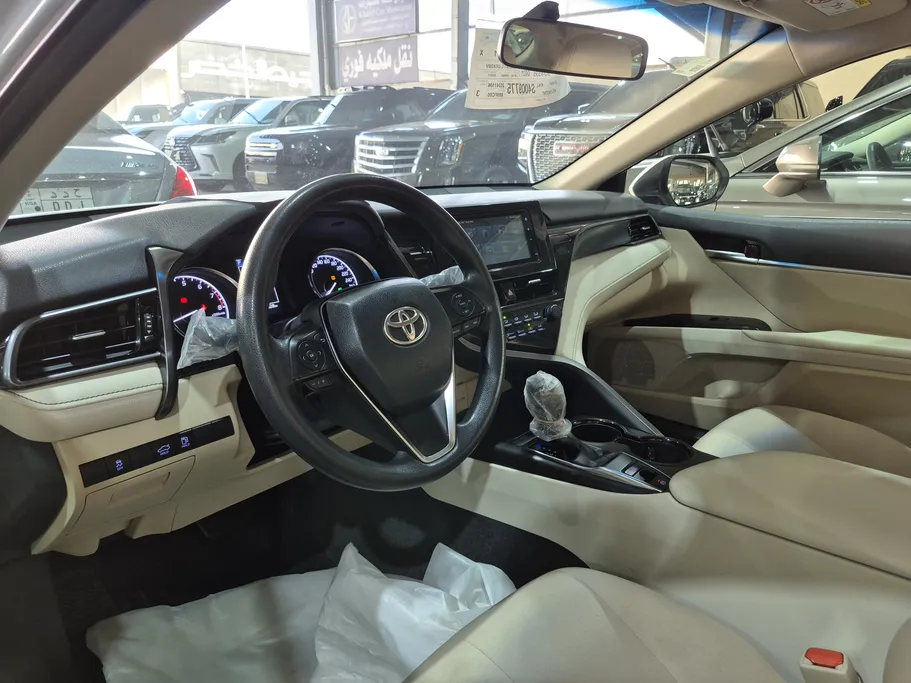 2023 Toyota Camry  LE 