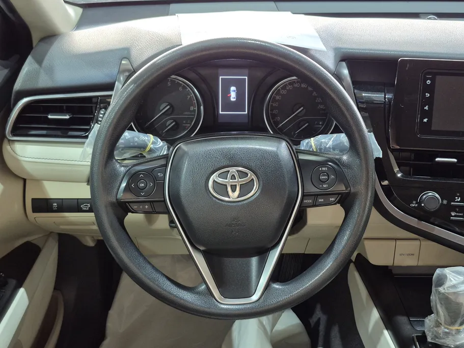 2023 Toyota Camry  LE 