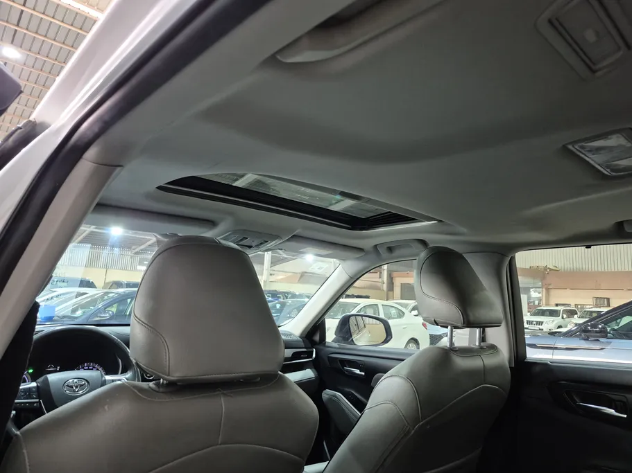 2022 Toyota Highlander GLE 