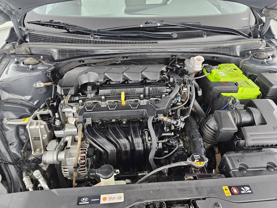 2022 Hyundai Elantra Smart 