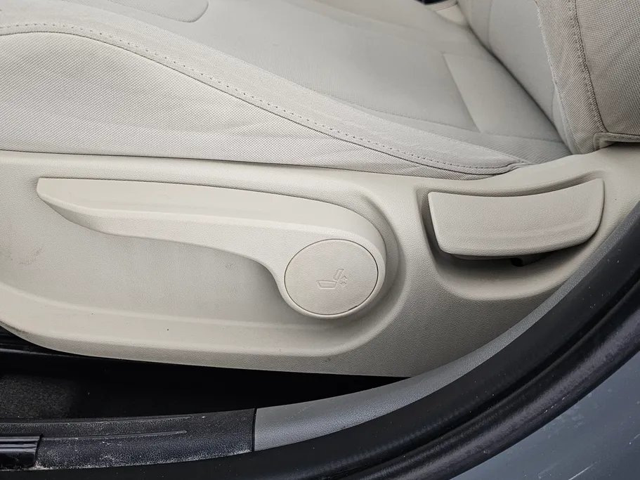 2022 Hyundai Elantra Smart 