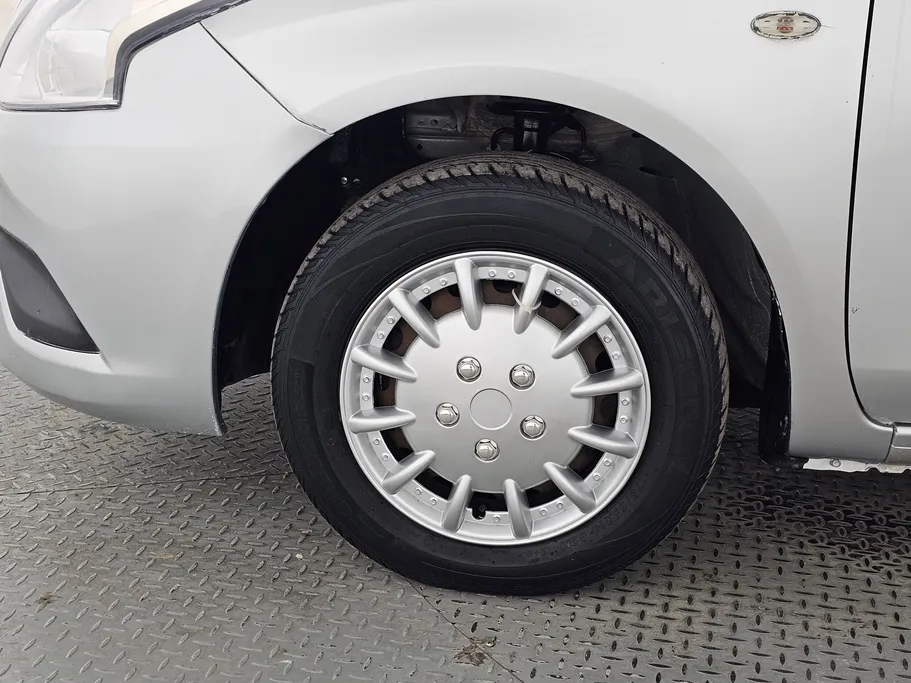 2020 Nissan Sunny Classic 