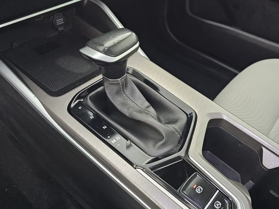 جيلي امجراند GS 2023 