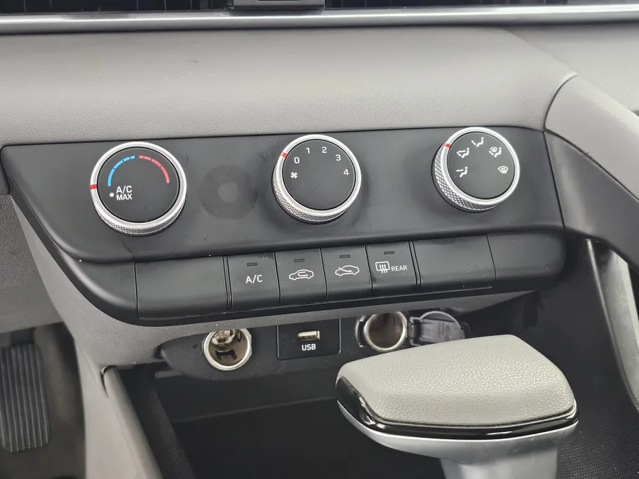 2023 هيونداي Elantra فلييت 