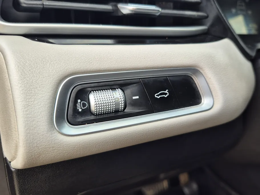 2023 Geely Emgrand GF 