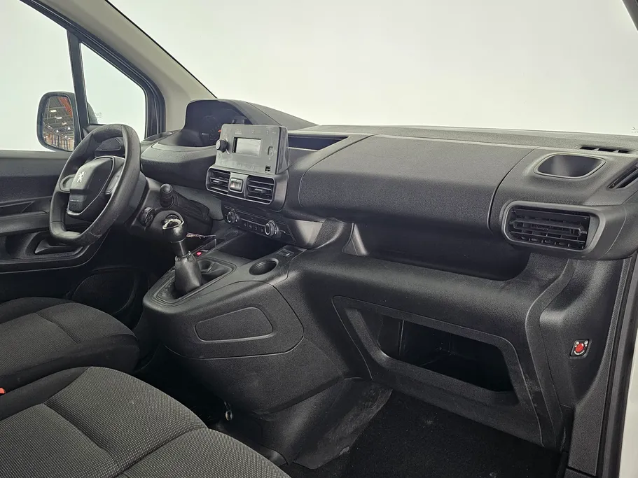 بيجو بارتنر Short van 2022 