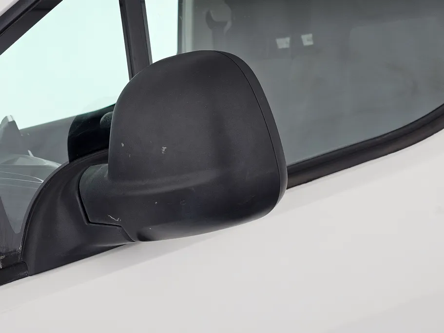 بيجو بارتنر Short van 2022 