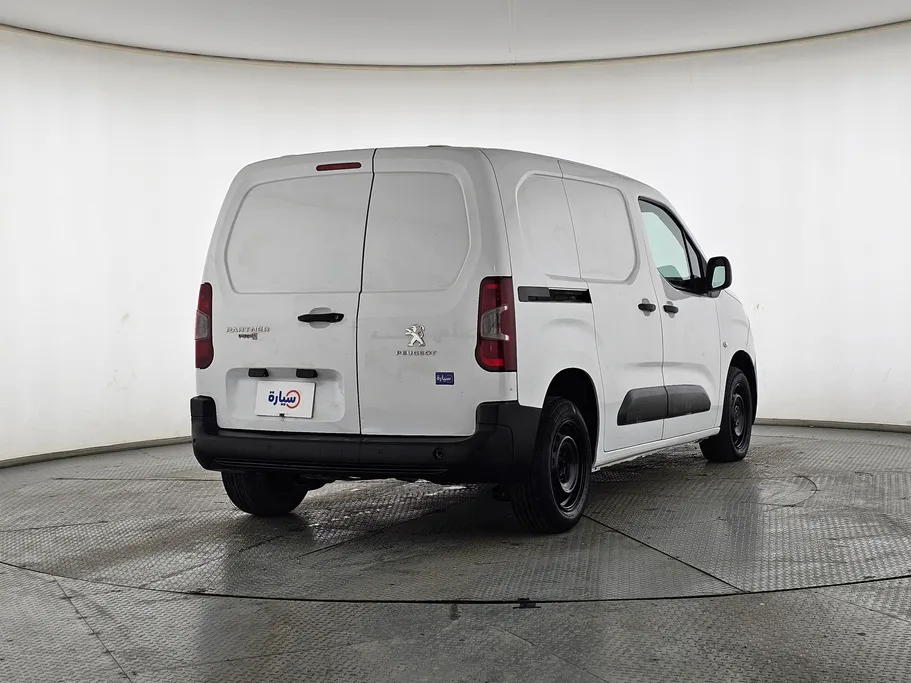 بيجو بارتنر Short van 2022 